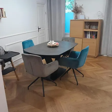 16 Lux And Cozy 2 Bedroom Apartment